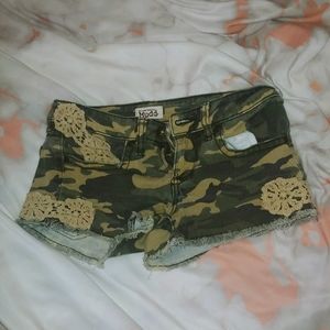 Mud shorts